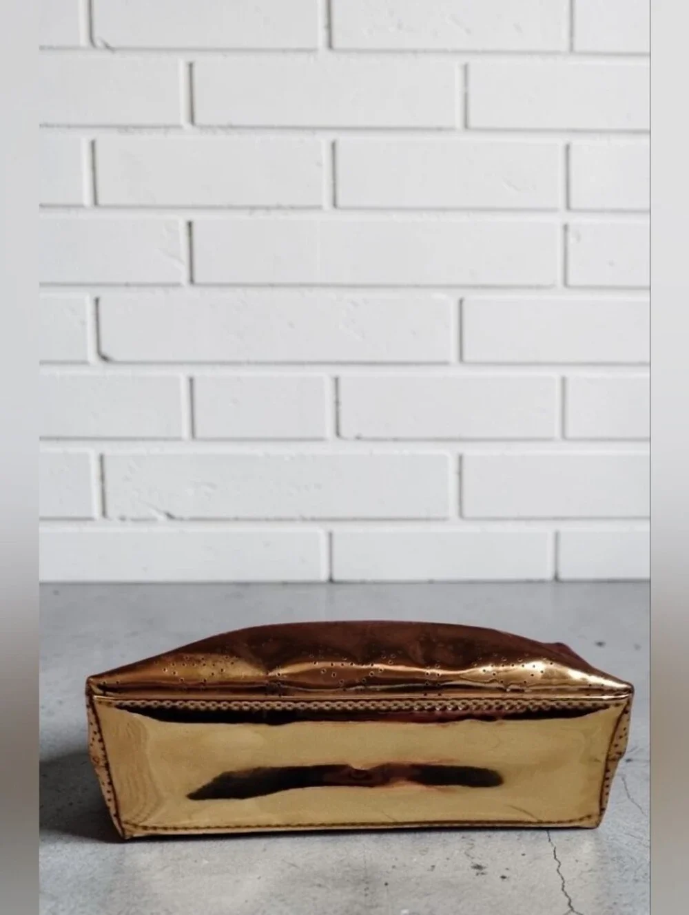 Kate Spade Little Shiloh Metro Spade Gold Shimmer Cosmetic Bag EUC